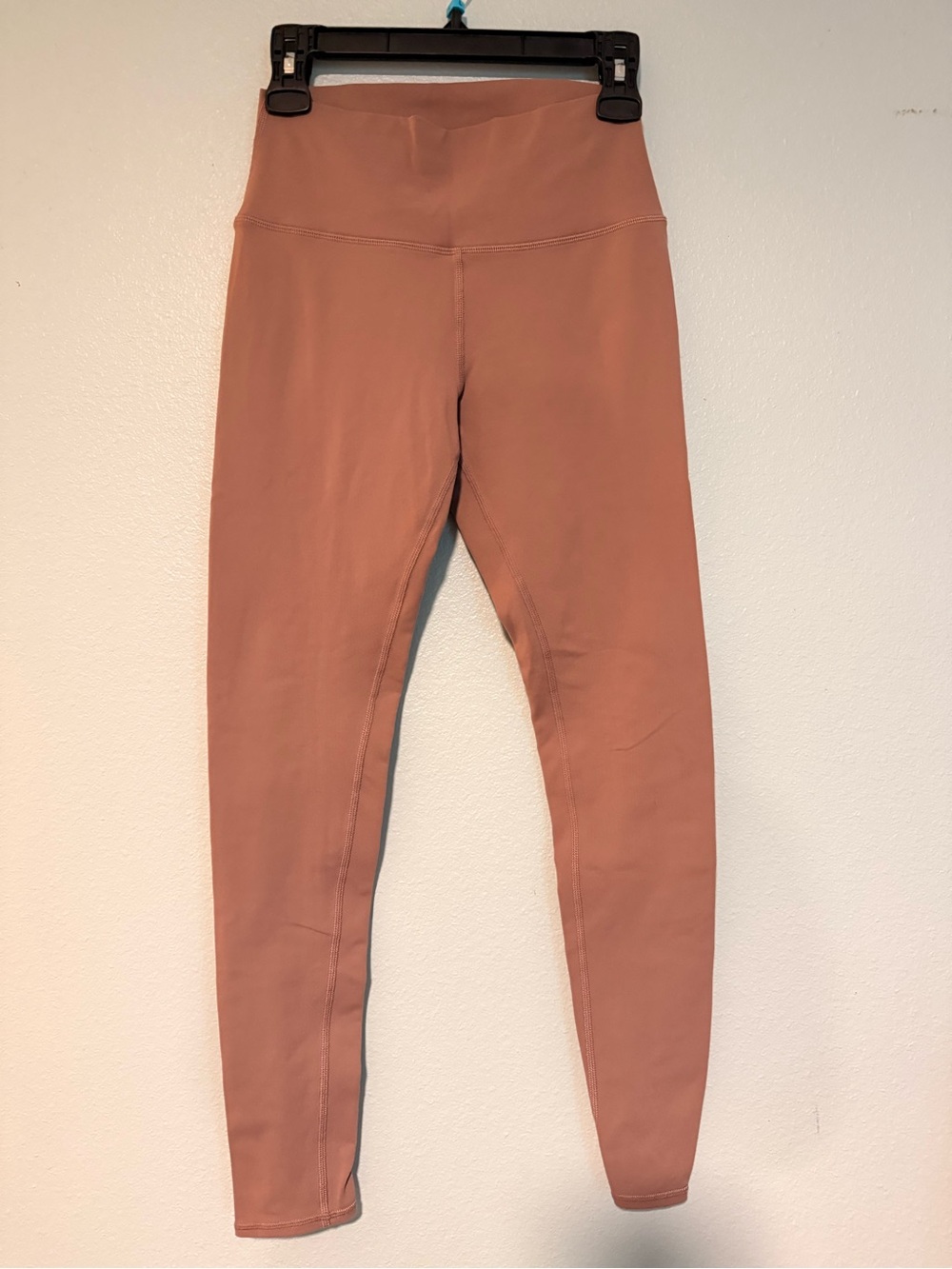 ALO Yoga Women’s Leggings in Dusty Rose
